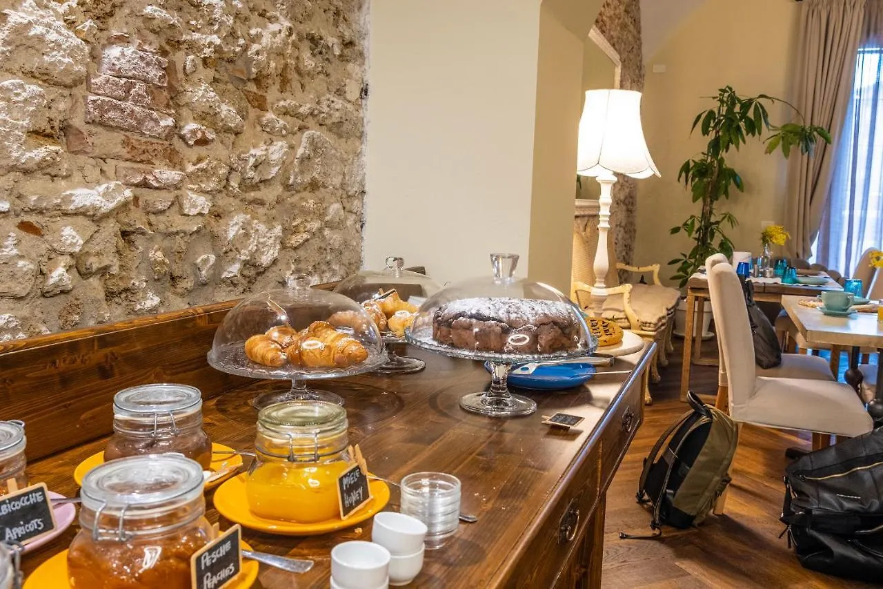 Hotel Agave In Citta Livorno 2*,  Italia