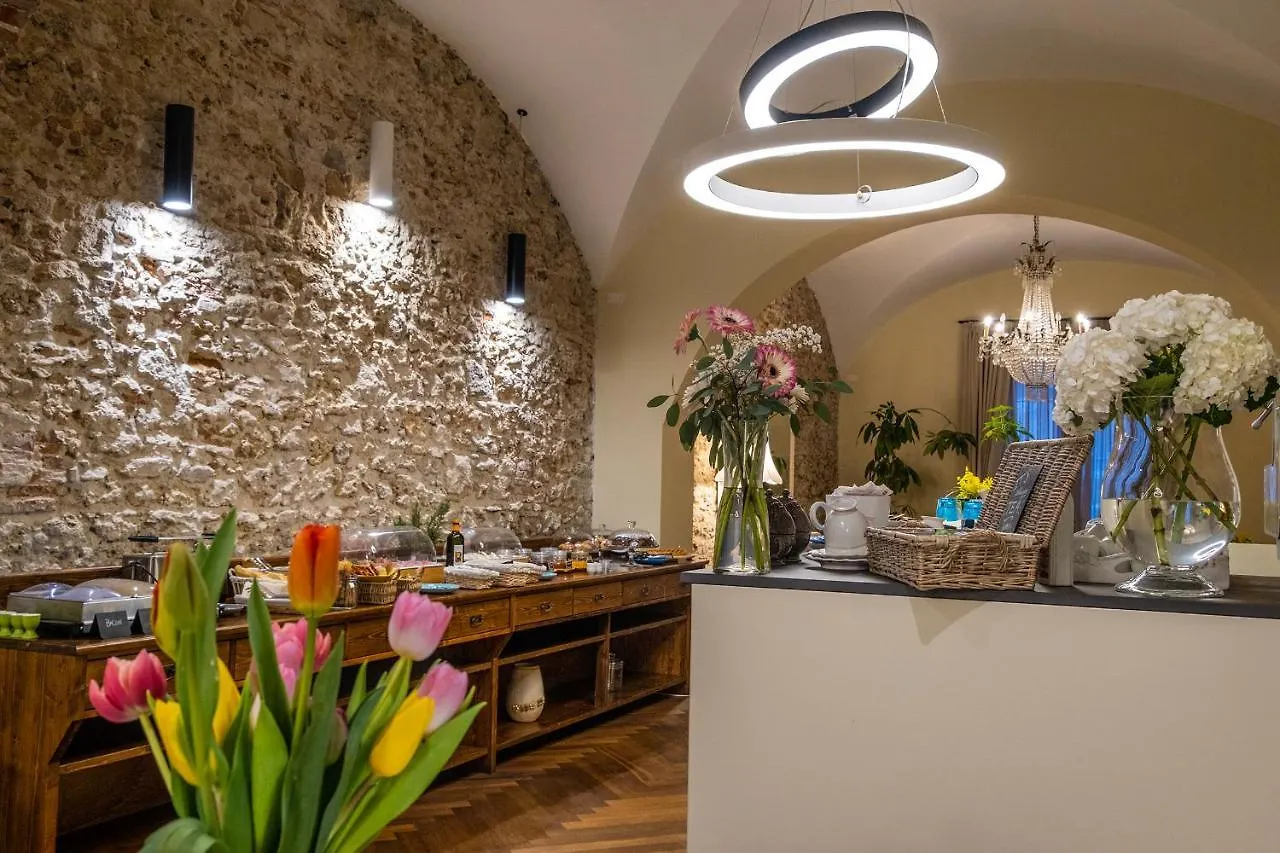 فندق Agave In Citta ليفورنو